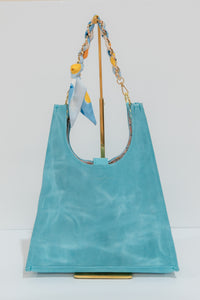 blue_leather_handbag