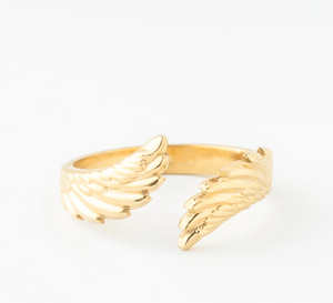 Gold ring with feather motif. Adjustable sizing.