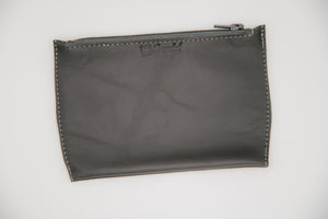 rethreaded_leather_zippounch_smoke