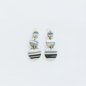 clay_earrings_black_white