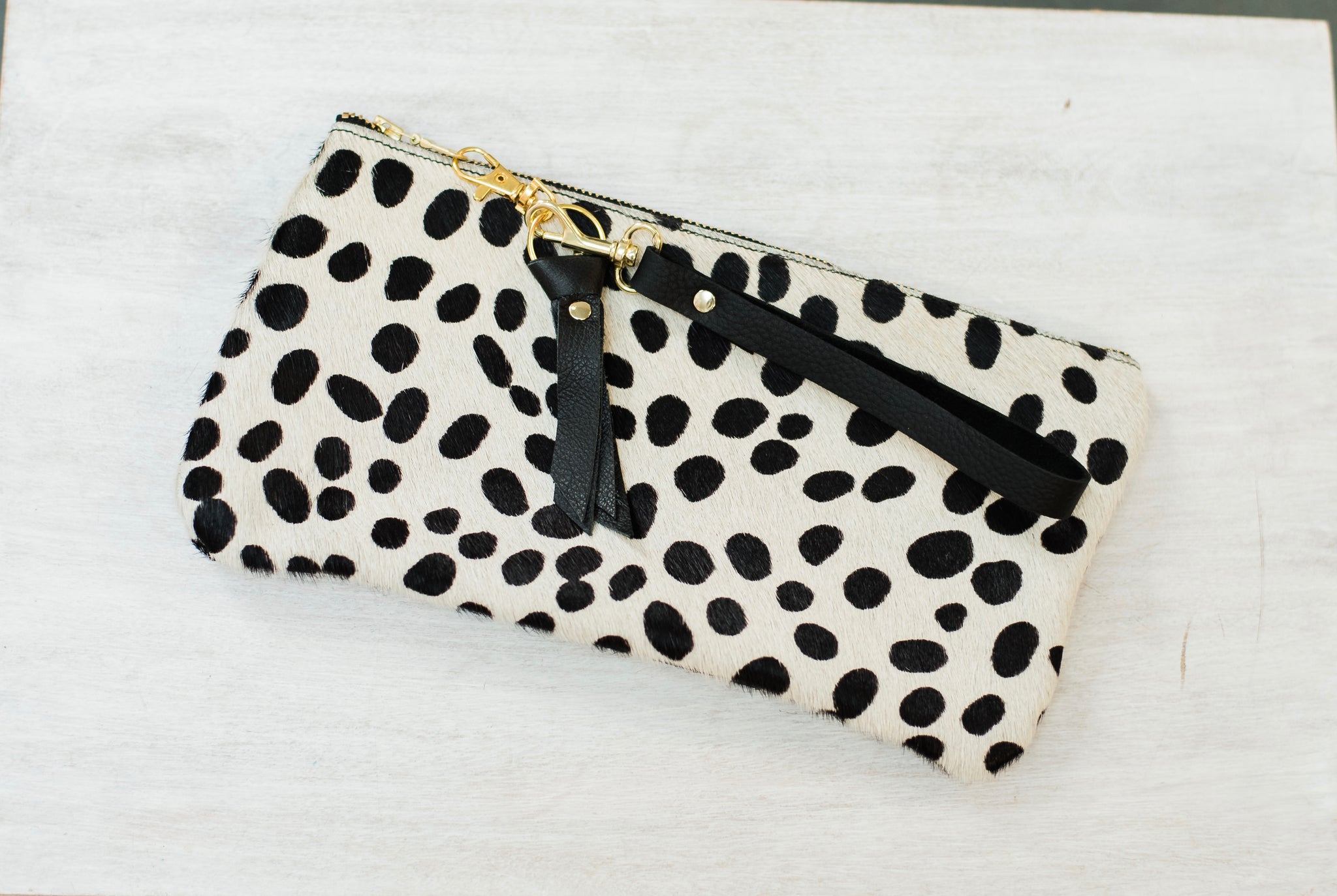 Wristlet attachment cheap