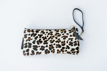 wristlet_leopard_raleigh_bags